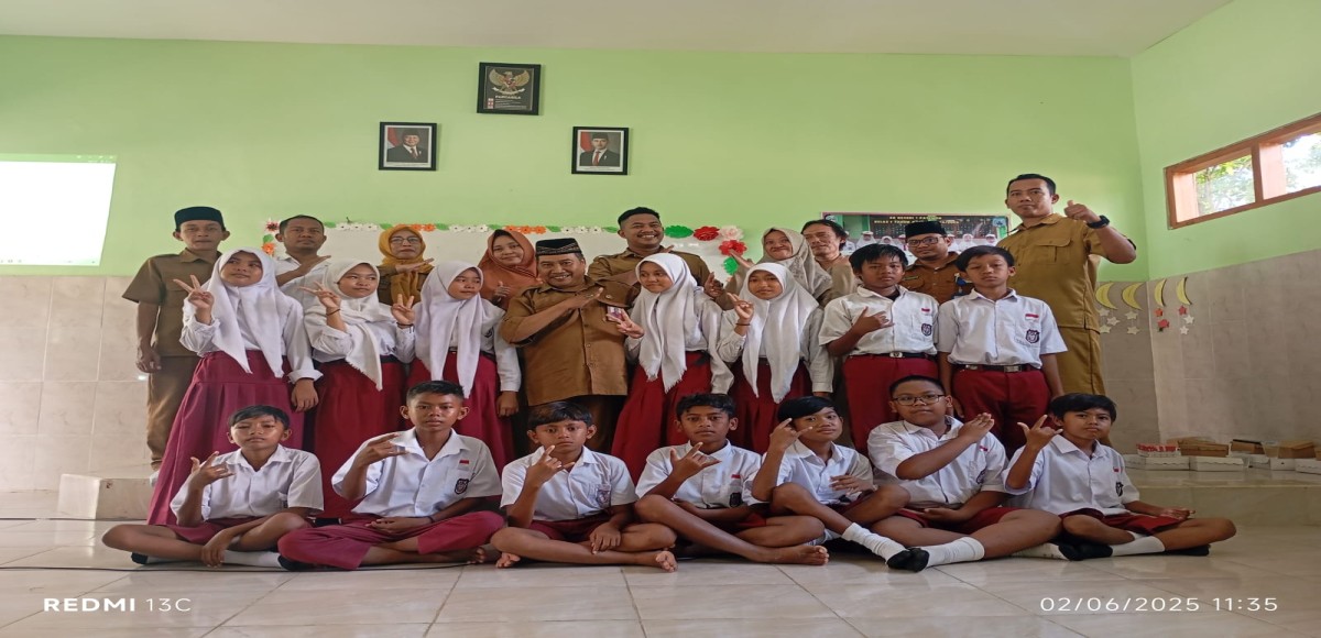 Banner Sekolah